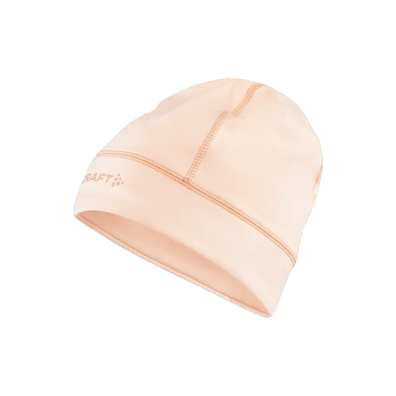 Trkaća kapa CRAFT CORE Essence Thermal Cosmo pruža toplinu, udobnost i izvrstan odvod vlage. Od recikliranih materijala, lagana i idealna za trčanje i sport po hladnom vremenu.